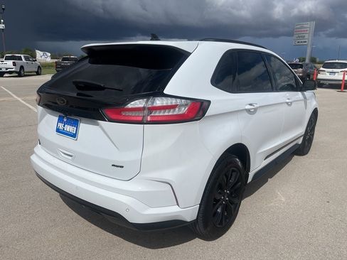 Used 2022 Ford Edge SE w/ Black Appearance Package AWD/4WD image 5