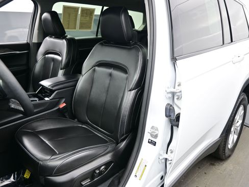 Used 2023 Jeep Grand Cherokee L Limited image 12