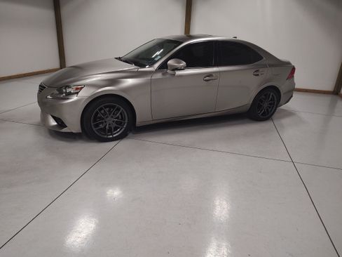 Used 2015 Lexus IS 250 AWD w/ Premium Package image 4