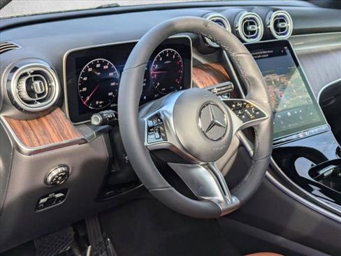 New 2026 Mercedes-Benz GLC 300 image 3