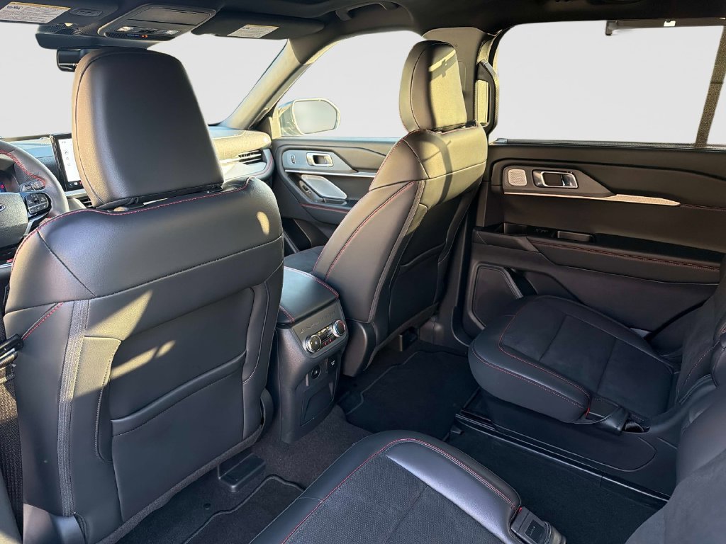 Used 2025 Ford Explorer ST AWD/4WD image 15