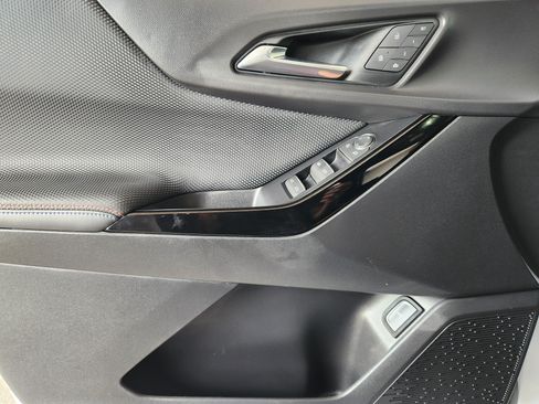 Used 2025 Chevrolet Equinox RS w/ Safety and Technology Package FWD image 23