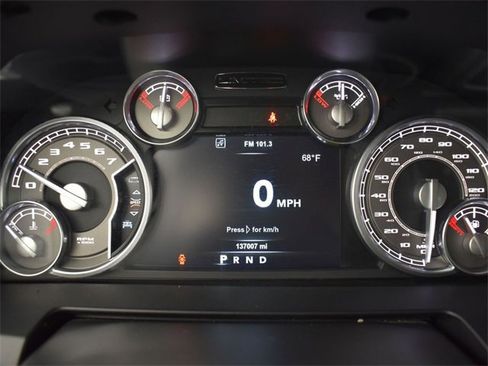 Used 2017 RAM 1500 Limited image 9