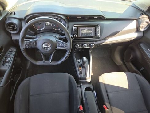 Used 2023 Nissan Kicks S FWD image 9