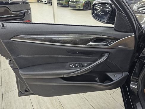Used 2017 BMW 530i RWD image 39