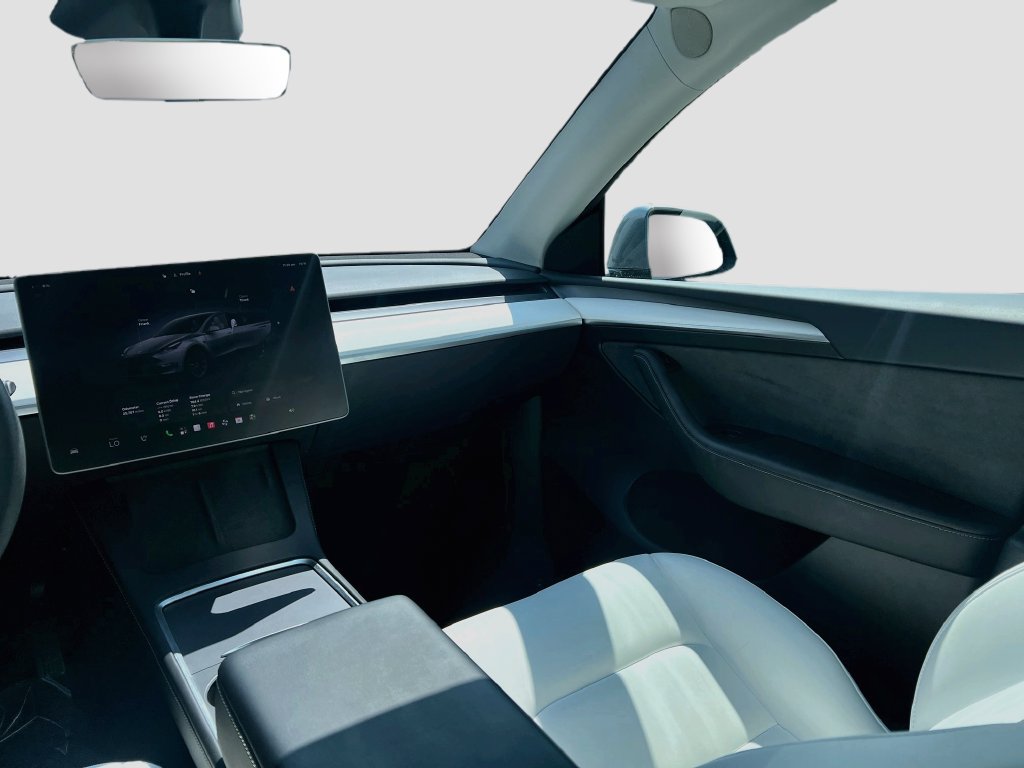 Used 2025 Tesla Model Y Long Range RWD image 22
