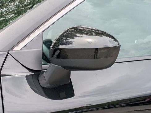 Used 2024 Nissan Rogue SV FWD image 10