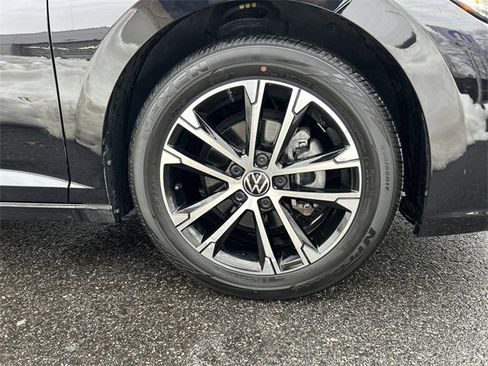 Used 2023 Volkswagen Jetta Sport image 13