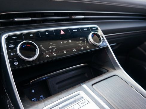 Used 2024 Genesis GV80 3.5T w/ Prestige Package image 30