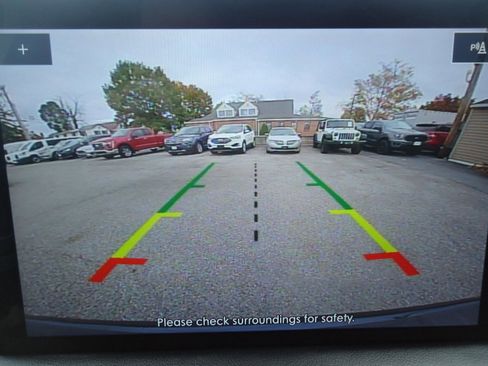 Used 2022 Lincoln Nautilus FWD image 17