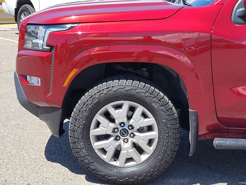 Certified 2022 Nissan Frontier SV AWD/4WD image 4
