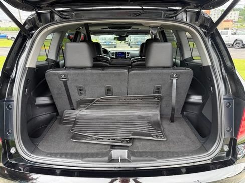 Used 2017 Honda Pilot Touring image 17