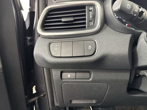 Used 2017 Kia Sorento EX AWD/4WD image 13