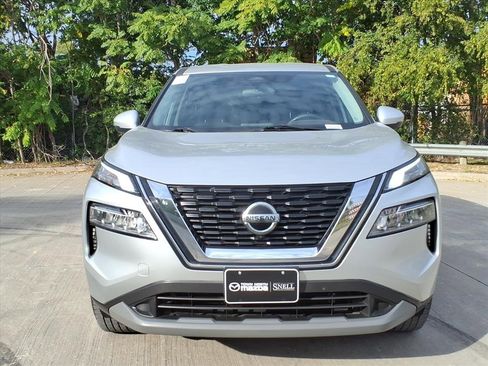 Used 2021 Nissan Rogue SV image 7