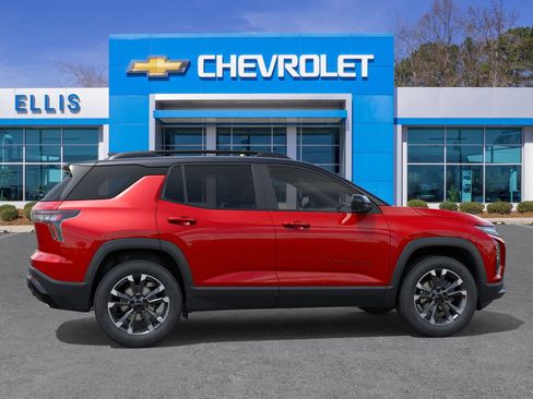 New 2026 Chevrolet Equinox RS w/ Convenience Package III AWD/4WD image 6
