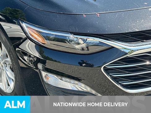 Used 2025 Chevrolet Malibu LT FWD image 4