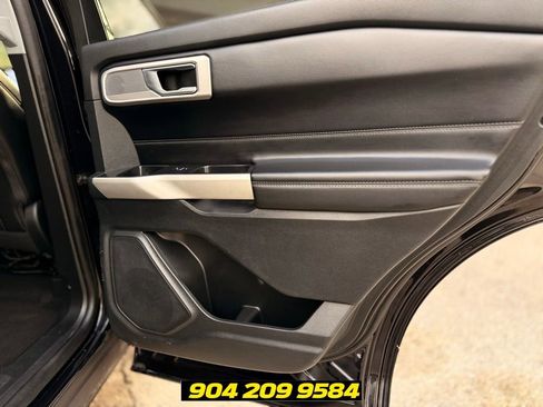 Used 2021 Ford Explorer Limited w/ Equipment Group 301A RWD image 36