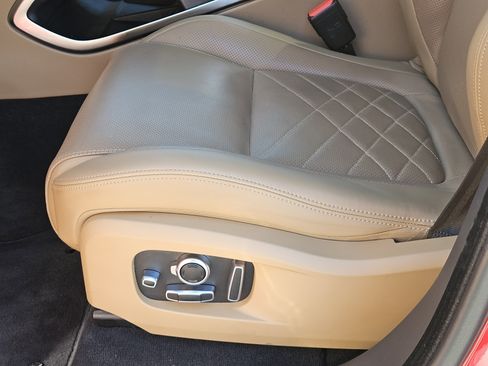 Used 2022 Jaguar F-PACE S image 26