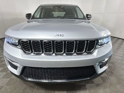 Used 2023 Jeep Grand Cherokee 4WD 4xe image 8