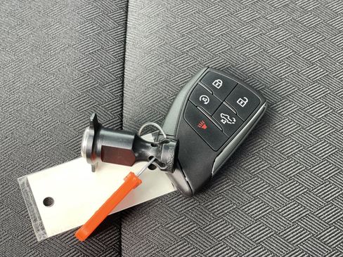 New 2025 Chevrolet Silverado 1500 Custom image 36