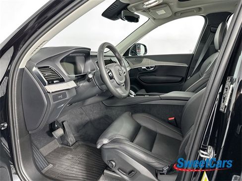 Used 2025 Volvo XC90 B6 Ultra w/ Protection Package Premier image 9