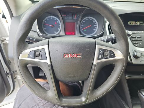 Used 2017 GMC Terrain SLE FWD image 13
