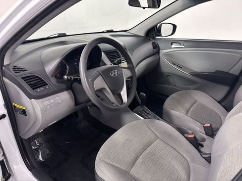 Used 2017 Hyundai Accent SE image 4