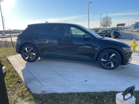 New 2026 Hyundai Ioniq 5 SEL image 6