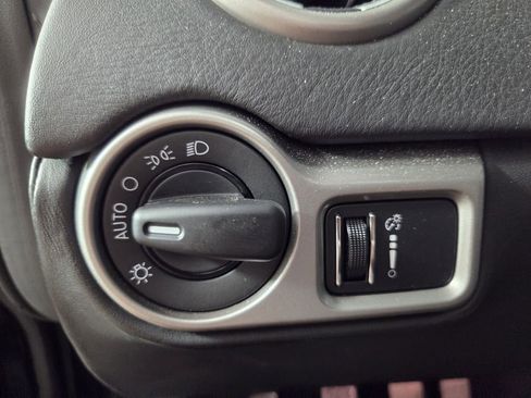 Used 2014 SRT Viper GTS w/ GTS Laguna Interior Package RWD image 19