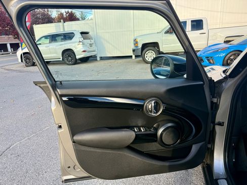 Used 2020 MINI Cooper S w/ Storage Package image 15