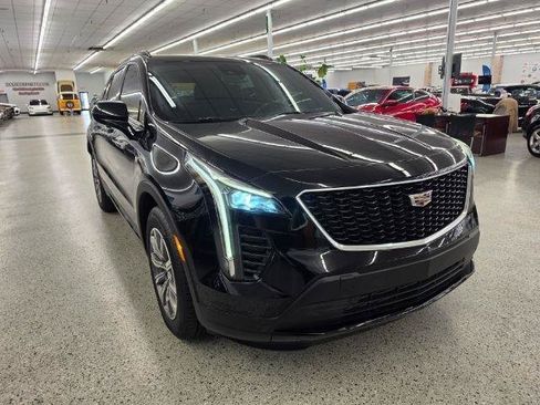Used 2020 Cadillac XT4 Sport w/ Cold Weather Package AWD/4WD image 4