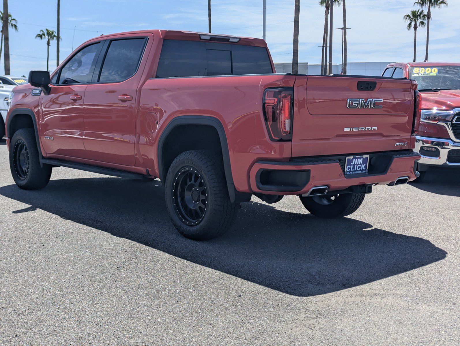 Used 2022 GMC Sierra 1500 AT4 w/ AT4 Premium Package AWD/4WD image 4