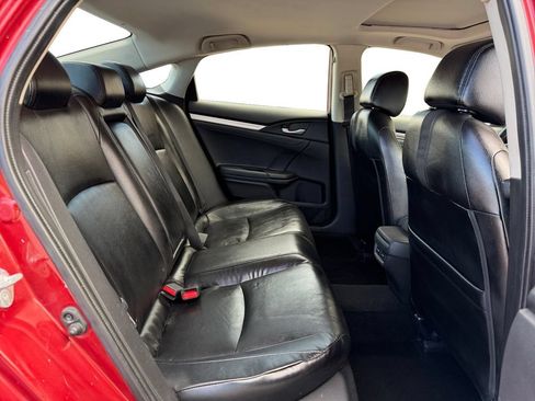 Used 2019 Honda Civic Touring image 20