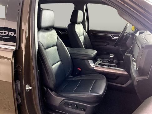 Used 2023 Chevrolet Silverado 1500 LTZ w/ LTZ Premium Texas Edition AWD/4WD image 9