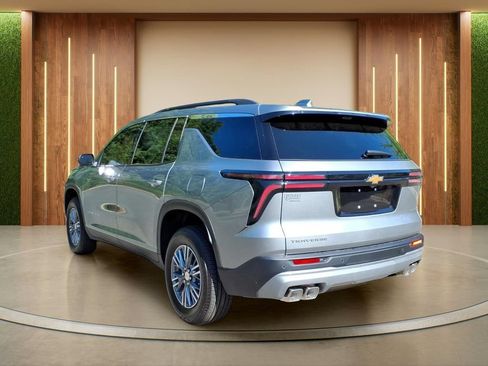 New 2026 Chevrolet Traverse LT w/ Driver Confidence Package FWD image 28