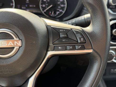 Used 2024 Nissan Sentra SV FWD image 22