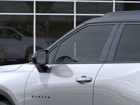 New 2026 Chevrolet Blazer LT w/ Convenience Package FWD image 12