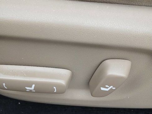 Used 2013 Toyota 4Runner SR5 image 14