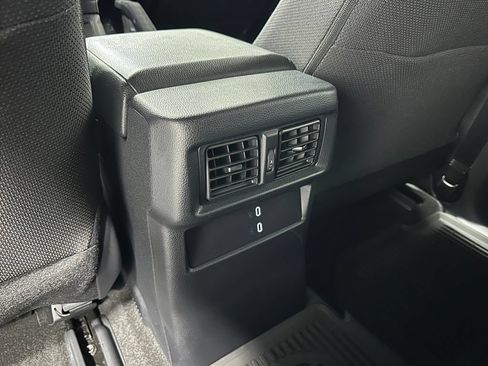 Used 2025 Toyota 4Runner SR5 AWD/4WD image 45