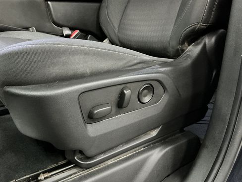 Used 2023 Chevrolet Silverado 1500 Custom w/ LPO, Dark Essentials Package AWD/4WD image 19