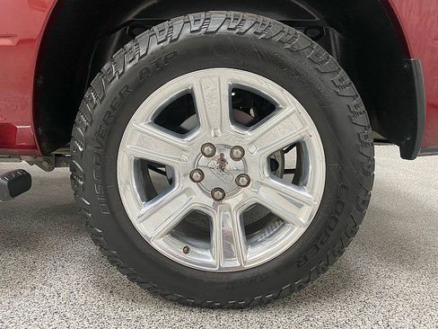 Used 2018 RAM 1500 Lone Star image 23