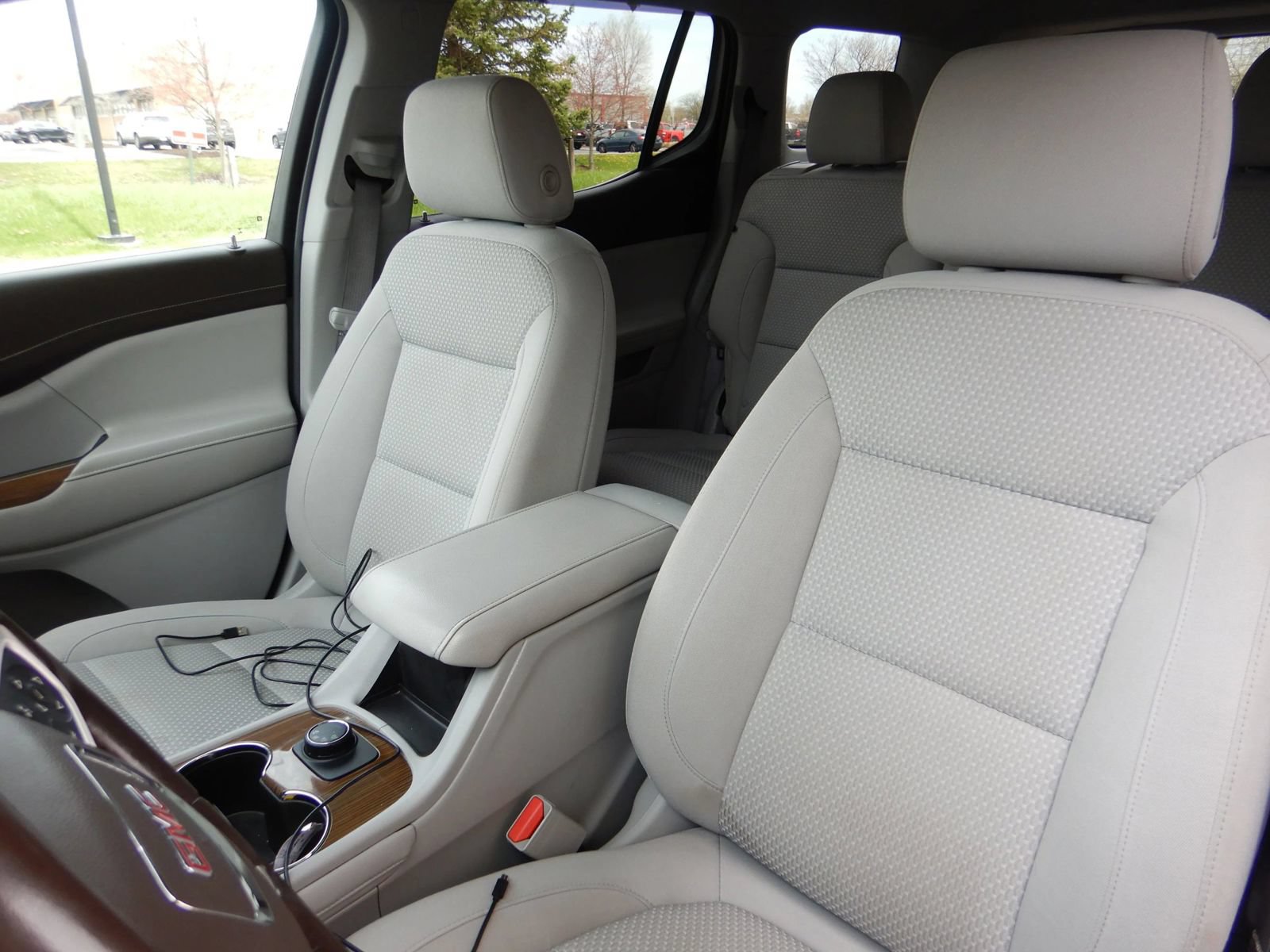 Used 2020 GMC Acadia SLE AWD/4WD image 16