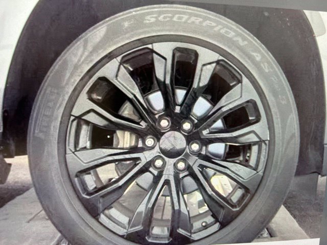 Used 2022 GMC Yukon XL Denali RWD image 14