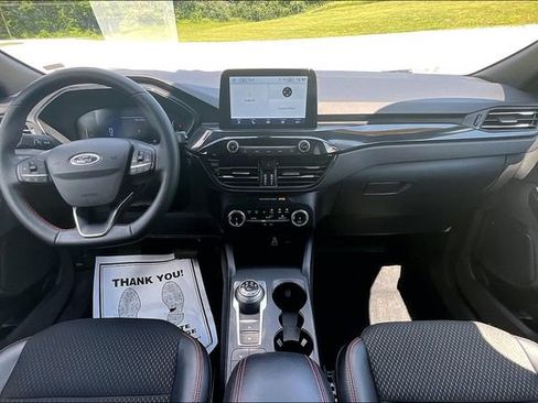 Used 2025 Ford Escape ST-Line FWD image 14