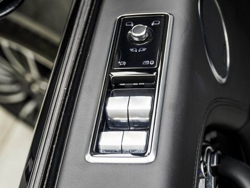 Used 2022 Land Rover Range Rover SV Autobiography Dynamic image 41