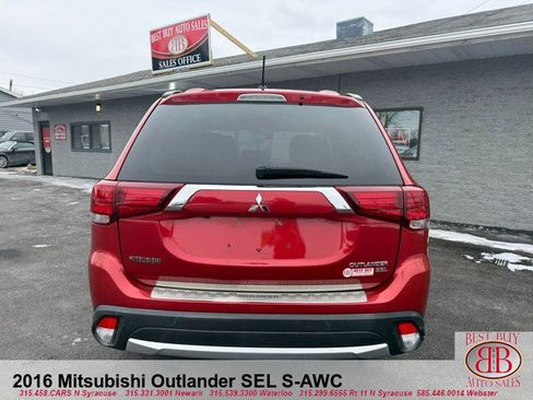 Used 2016 Mitsubishi Outlander SEL image 4