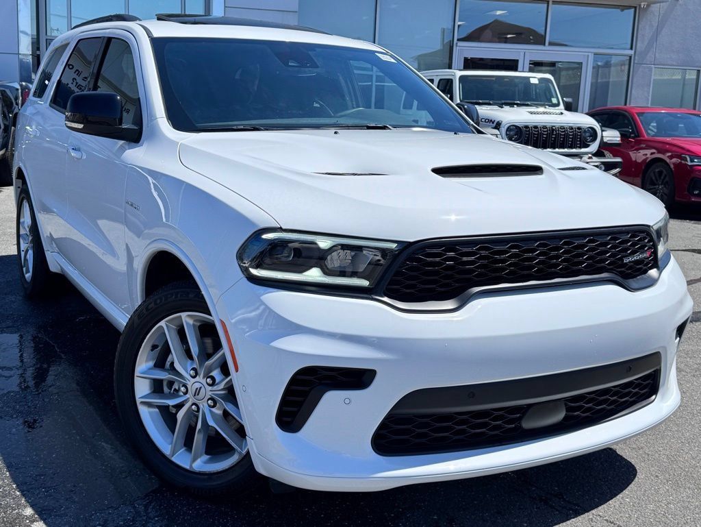 Certified 2025 Dodge Durango R/T AWD/4WD image 2