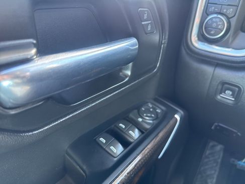 Used 2023 Chevrolet Silverado 2500 LT image 15