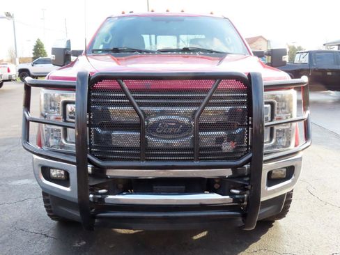 Used 2017 Ford F350 Lariat w/ Chrome Package image 9