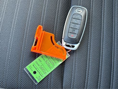 New 2026 Nissan Rogue SV image 32